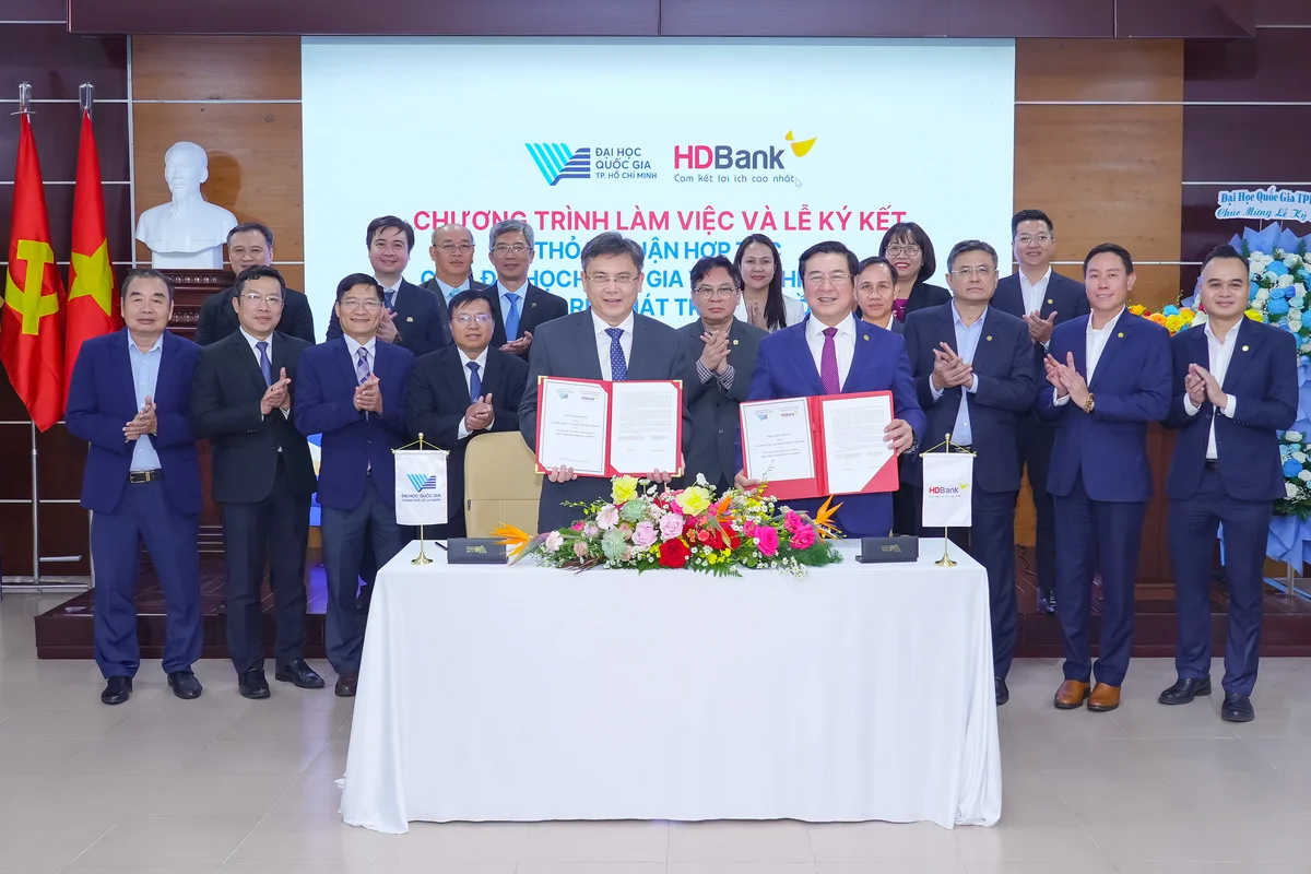 HDBank hợp tác ĐHQG TP.HCM, tăng cường kết nối giáo dục và công nghệ