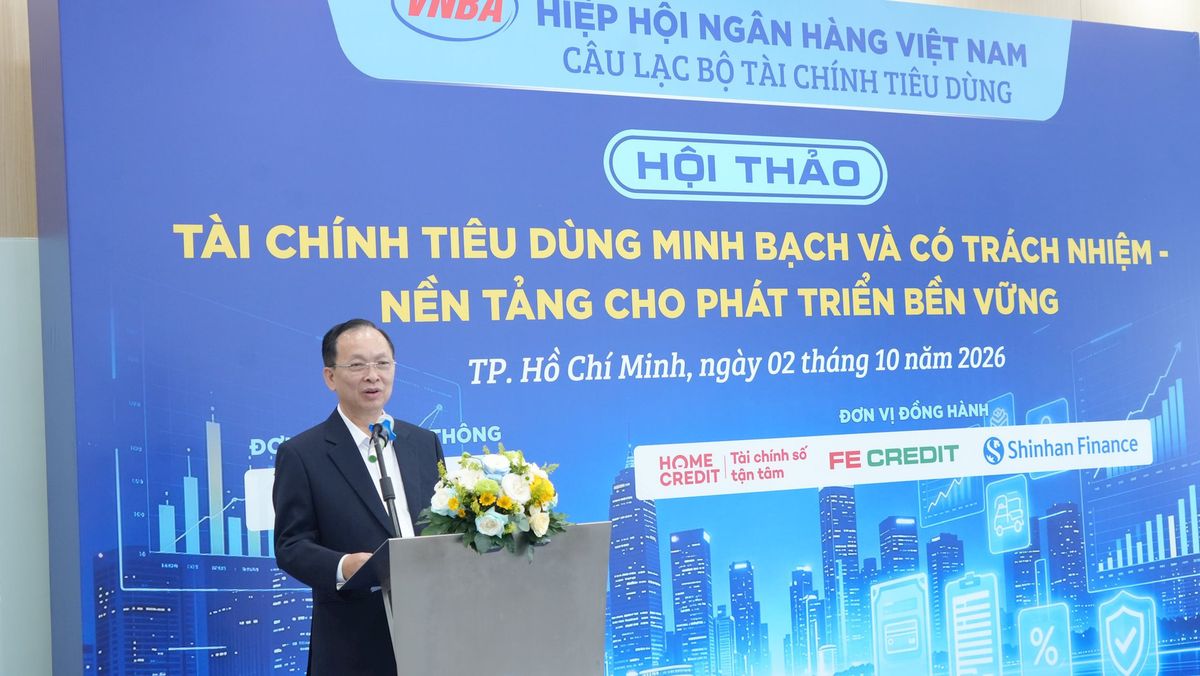 TS. Đào Minh Tú, Phó Chủ tịch kiêm Tổng Thư ký Hiệp hội Ngân hàng Việt Nam phát biểu khai mạc hội thảo