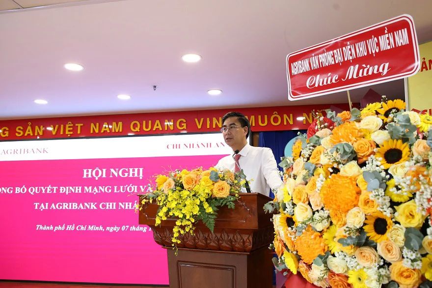 Đồng chí Lê Xuân Trung – Thành viên Hội đồng thành viên Agribank phát biểu chỉ đạo Hội nghị