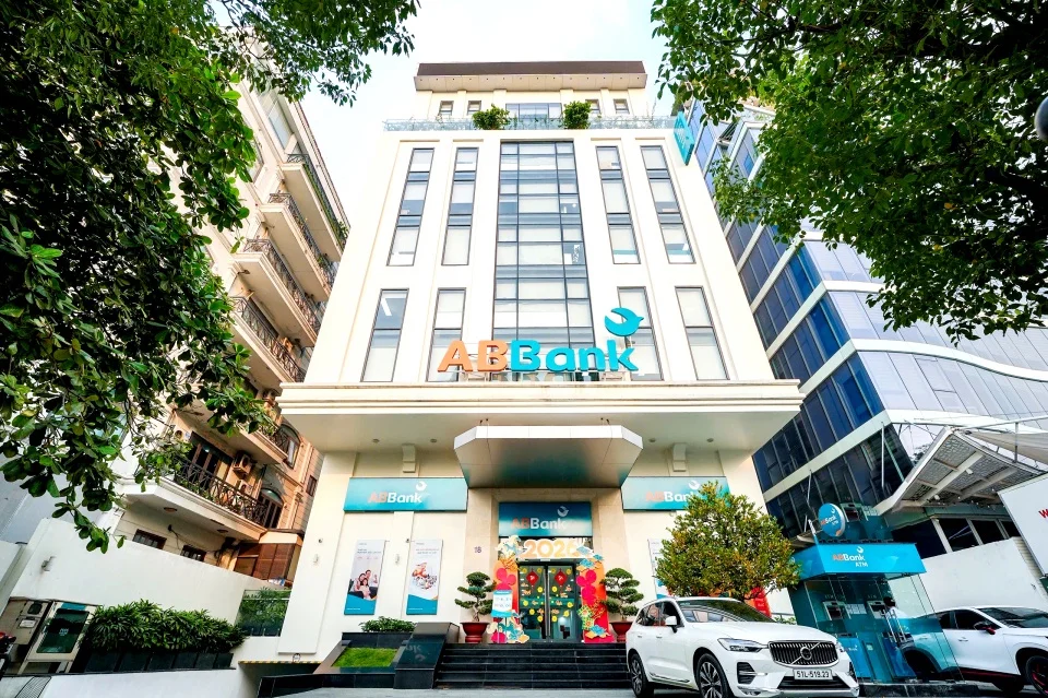 ABBank vừa chính thức công bố hoàn tất đợt tăng vốn điều lệ theo phương án đã được Đại hội đồng cổ đông thông qua.
