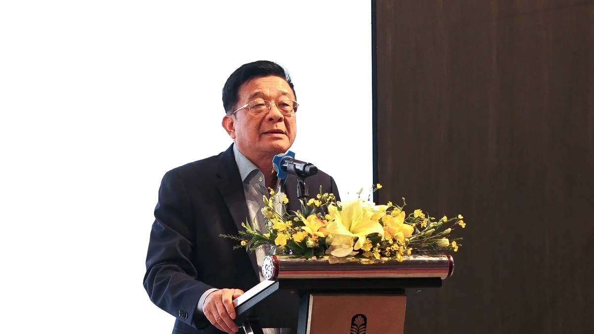 TS. Nguyễn Quốc Hùng, Phó Chủ tịch kiêm Tổng Thư ký Hiệp hội Ngân hàng Việt Nam phát biểu khai mạc Toạ đàm