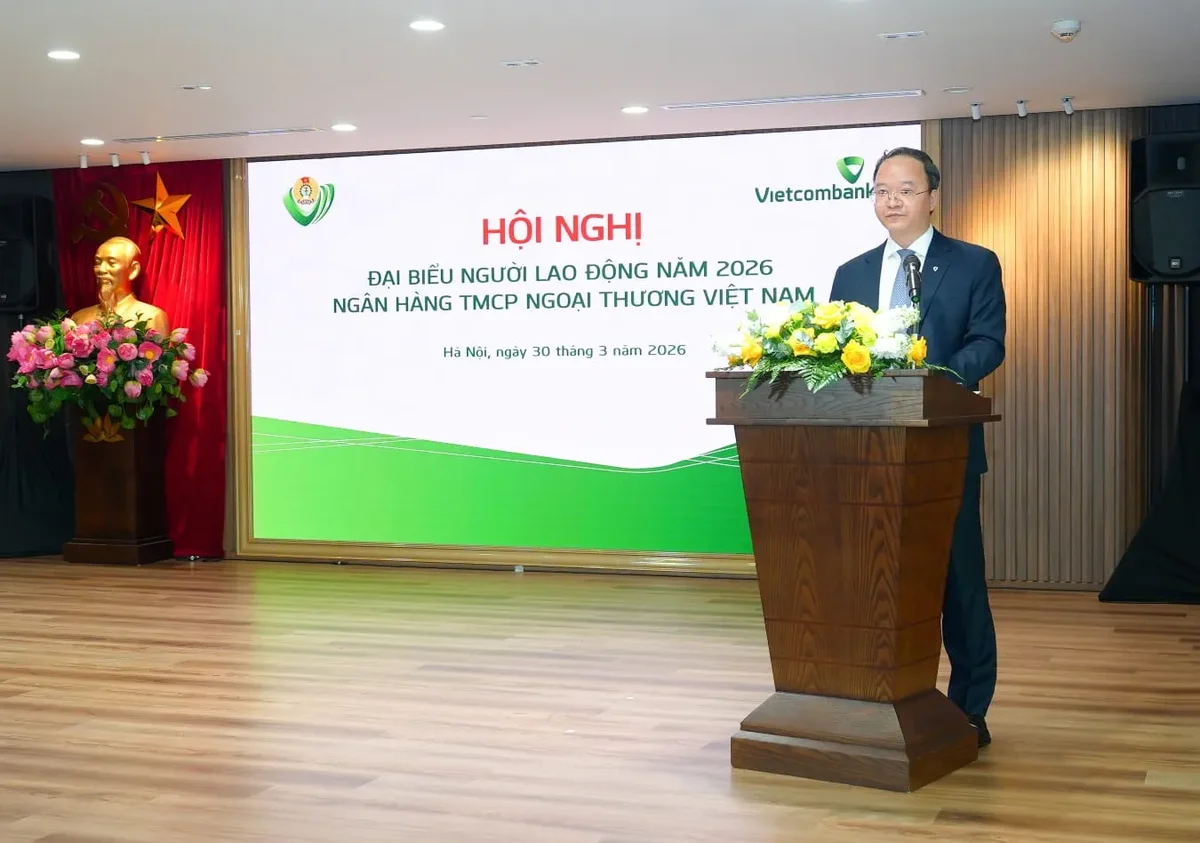 Đ/c Lê Quang Vinh - Phó Bí thư Đảng ủy, Thành viên HĐQT, Tổng Giám đốc Vietcombank phát biểu khai mạc Hội nghị