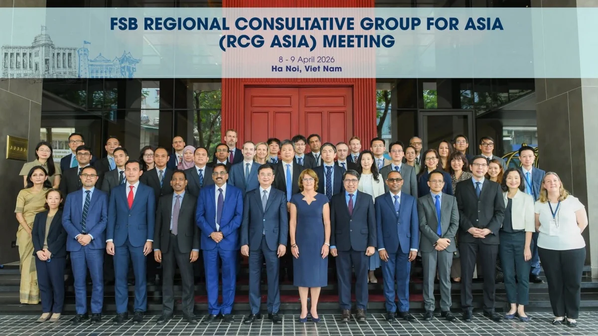 Các đại biểu tham dự Hội nghị chụp ảnh kỷ niệm