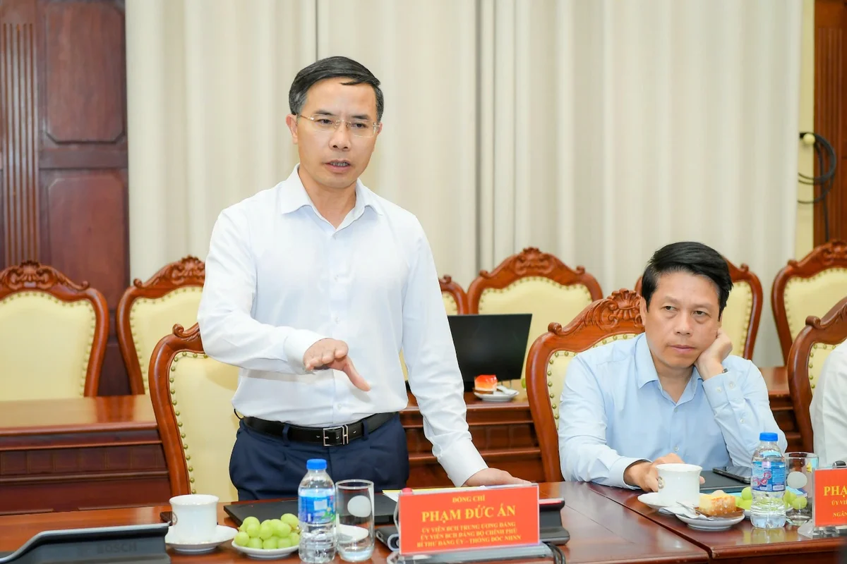 Thống đốc NHNN Phạm Đức Ấn phát biểu tại buổi làm việc