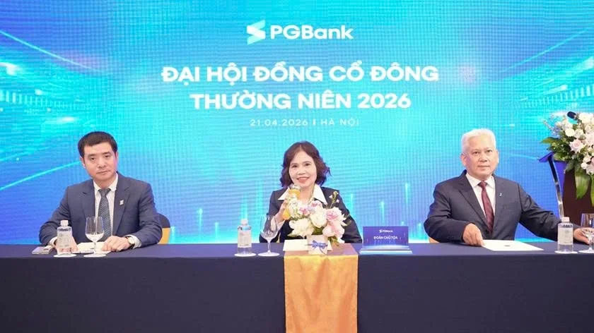Đoàn chủ tọa tại đại hội