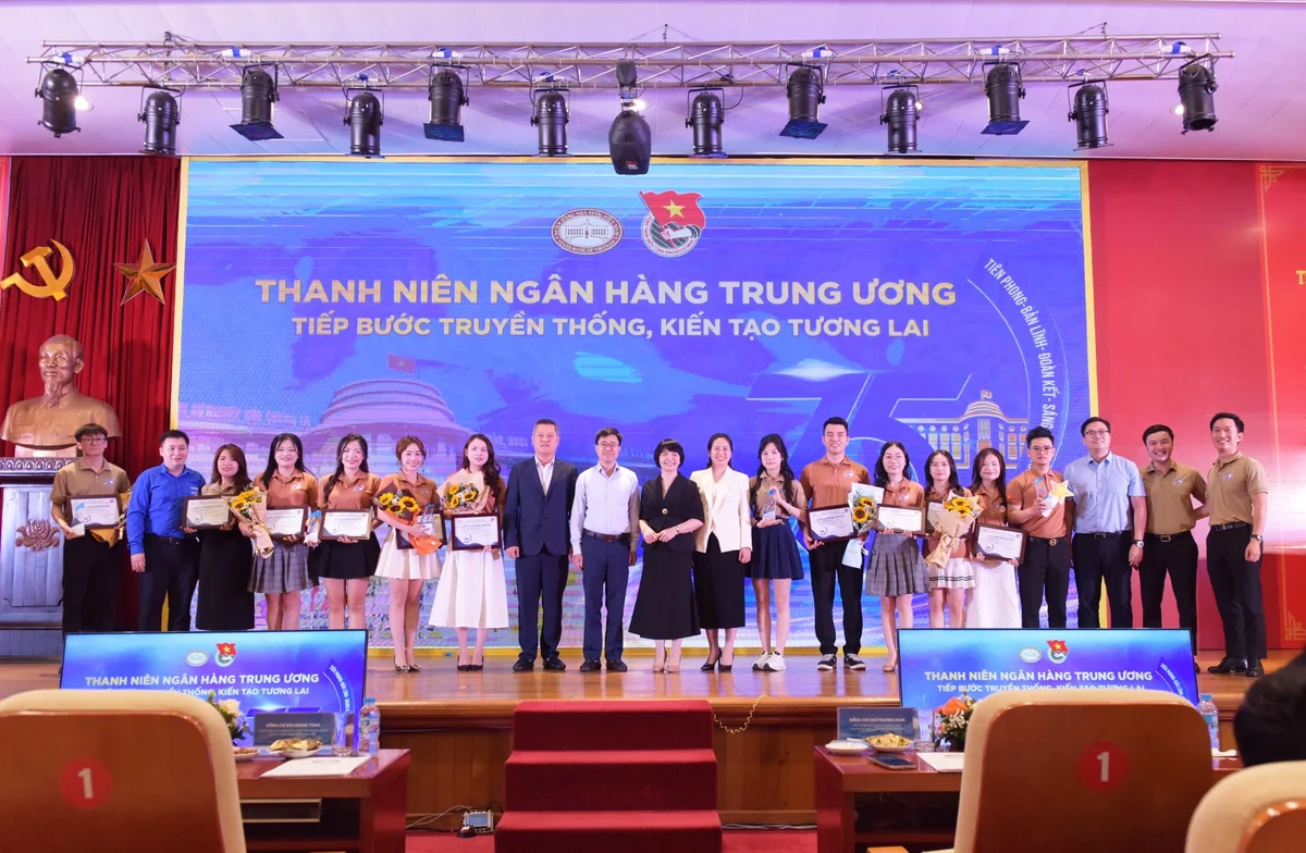 Đội “Nova – V” đạt Giải Nhất