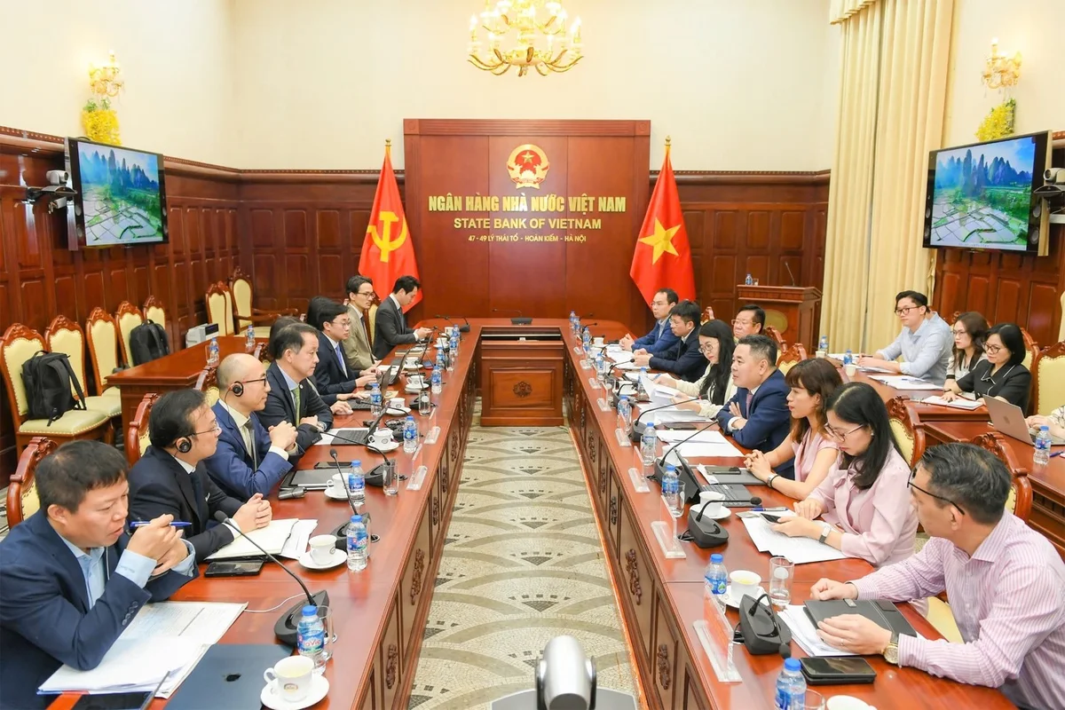 Quang cảnh buổi làm việc