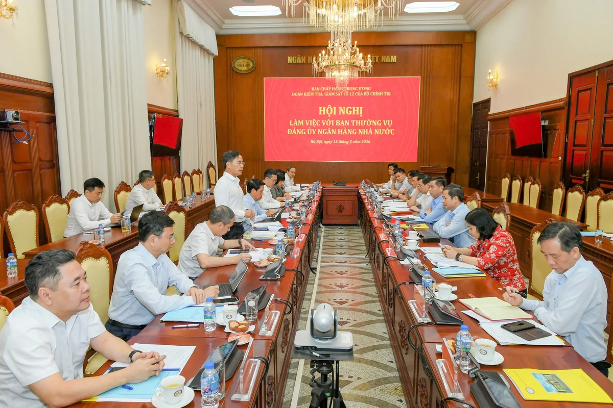 Đoàn Kiểm tra, giám sát số 12 của Bộ Chính trị làm việc với Ban Thường vụ Đảng ủy Ngân hàng Nhà nước