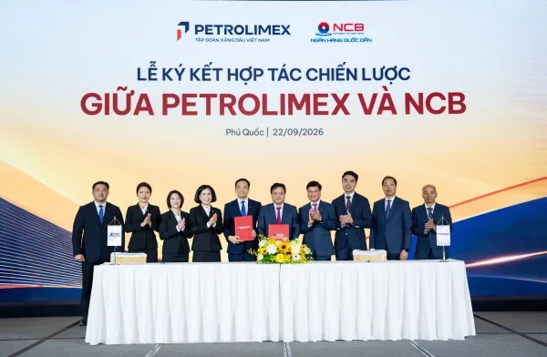 Ngân hàng NCB và Tập đoàn Petrolimex hợp tác chiến lược toàn diện
