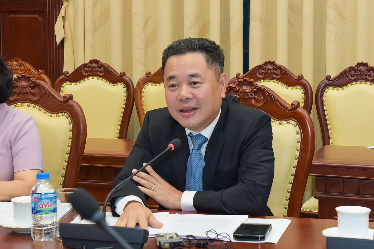 Phó Thống đốc Nguyễn Ngọc Cảnh phát biểu tại buổi làm việc