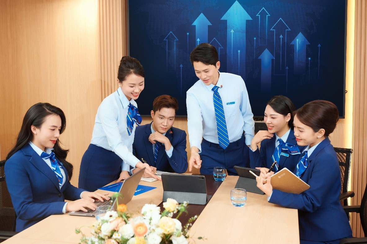 NCB tuyển dụng nhiều vị trí quan trọng trên toàn quốc