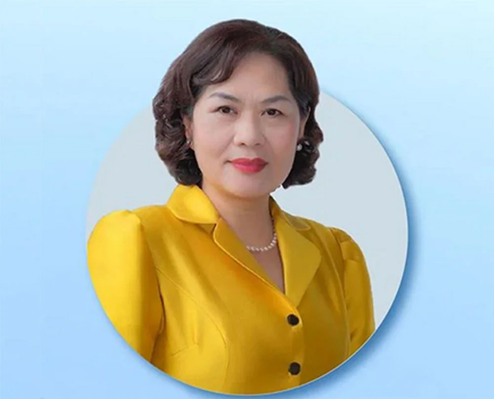 Thong doc Nguyen Thi Hong