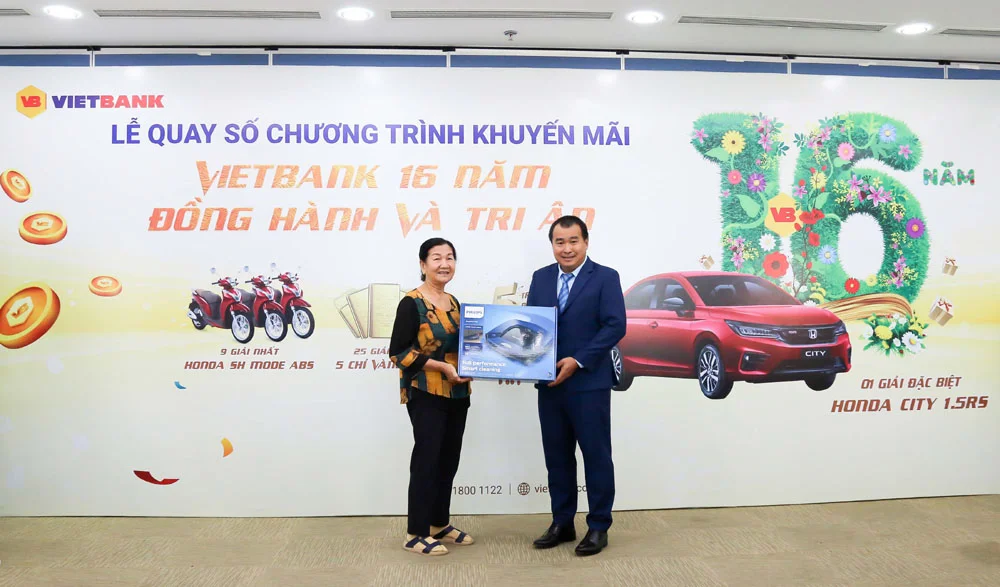 Vietbank da tim ra 100 chu nhan cac giai thuong 2