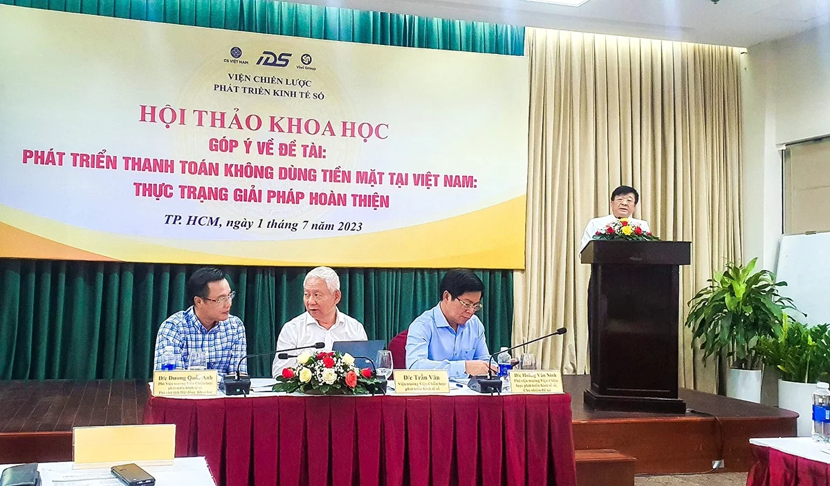 co hoi thach thuc trong chuyen doi so cua he thong ngan hang gop phan day nhanh tien trinh thanh toan khong dung tien mat
