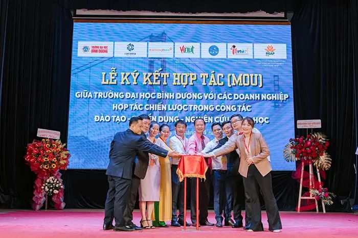 kienlongbank ky thoa thuan hop tac toan dien voi dai hoc binh duong700
