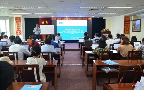 DIV tập huấn phần mềm giám sát rủi ro cho các chi nhánh khu vực phía Nam