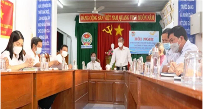Hoi Nong dan Binh Thuan va Buu dien ky ket thoa thuan hop tac 2