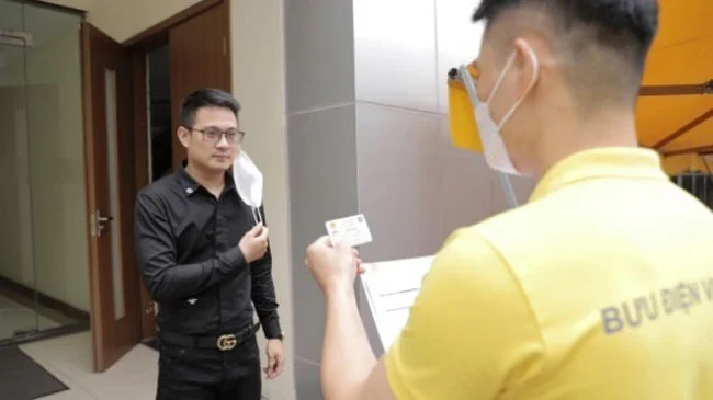 Vietnam Post them tien ich voi Dich vu EMS 2