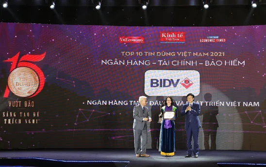 Thẻ tín dụng BIDV Visa Platinum Cashback Online lọt Top 10 Tin dùng Việt Nam 2021