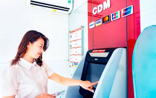Thúc đẩy giao dịch online, Agribank từng bước tiệm cận xu thế ngân hàng số