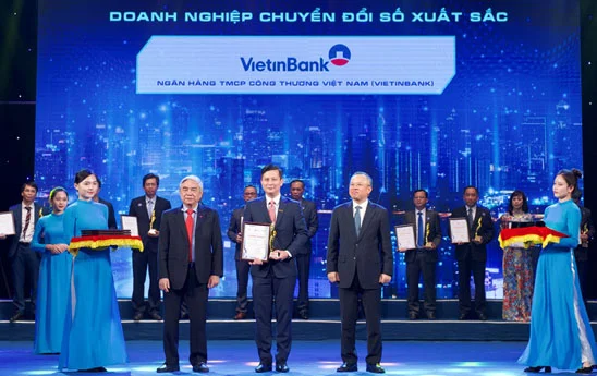 VietinBank được vinh danh Doanh nghiệp chuyển đổi số xuất sắc Việt Nam năm 2021