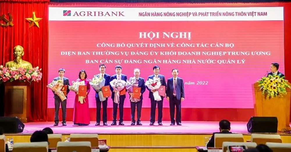 Ong Pham Toan Vuong duoc bo nhiem giu chuc Tong Giam doc Agribank 2
