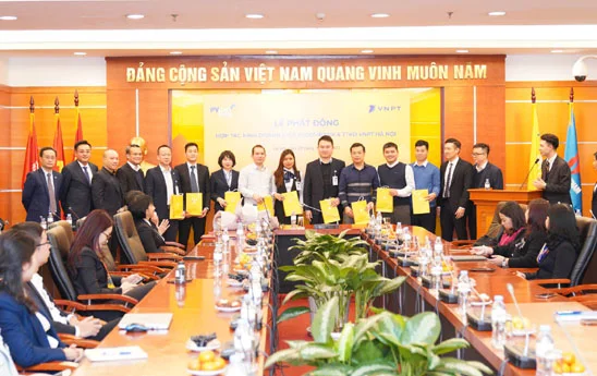 PVcomBank và Trung tâm kinh doanh VNPT Hà Nội tổ chức phát động chương trình hợp tác
