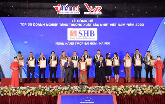 4 năm liên tiếp, SHB được vinh danh Top 50 doanh nghiệp tăng trưởng xuất sắc nhất Việt Nam