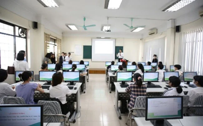 Vietcombank ky ket thoa thuan hop tac voi Hoc vien Ngan hang 2