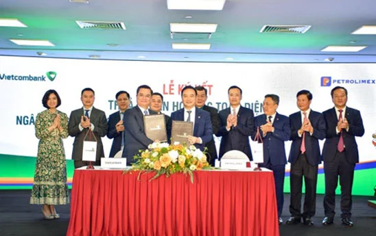 Vietcombank và Petrolimex ký kết thỏa thuận hợp tác toàn diện
