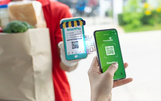 Vietcombank và Smartnet phối hợp thanh toán bằng mã QR