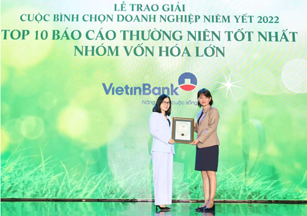 VietinBank duoc binh chon Top 10 Bao cao thuong nien 2
