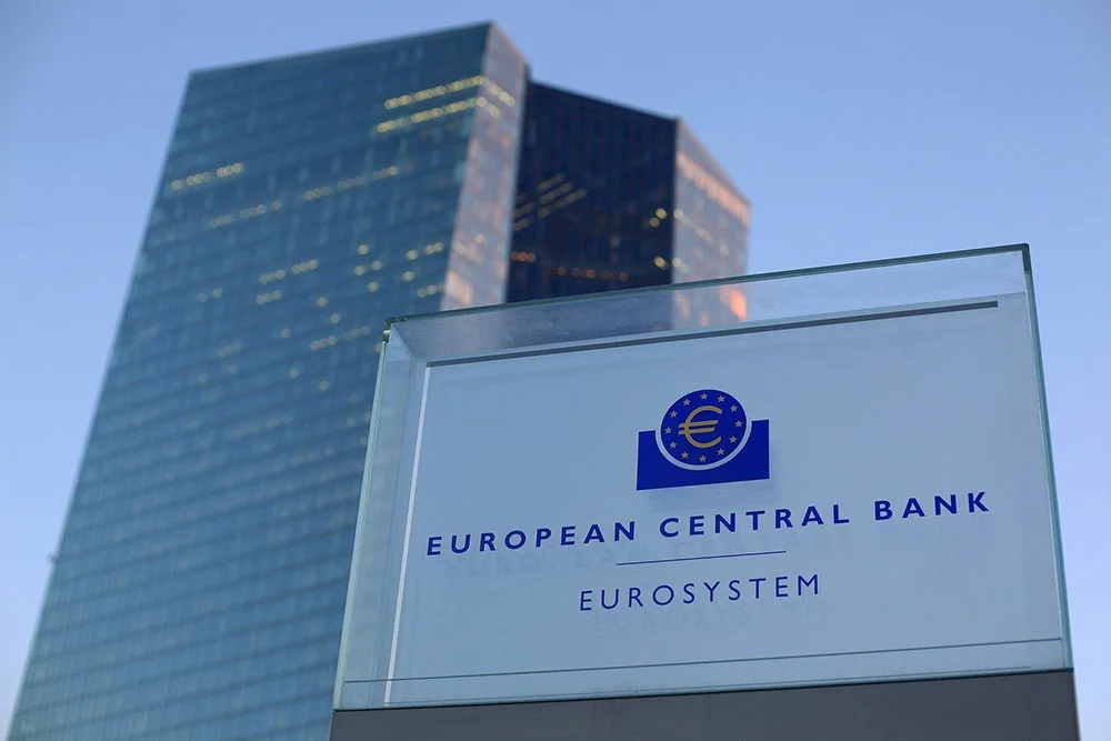 ecb can nhac tang lai suat