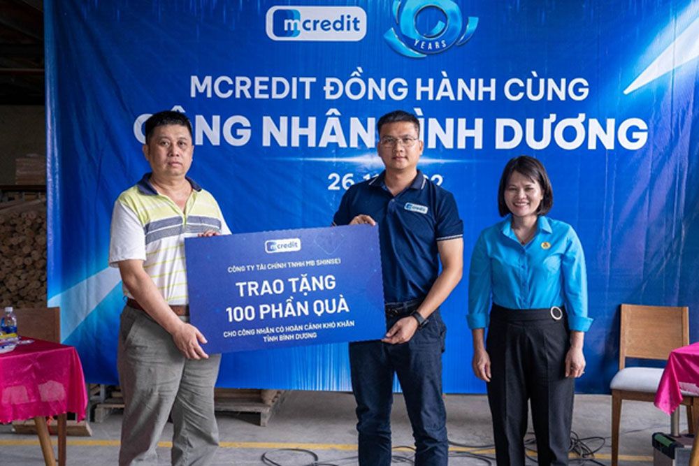 Cham lo doii song tinh than cho cong nhan Mcredit to chuc dai nhac hoi 3