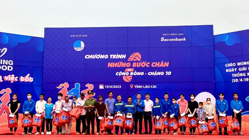 Sacombank khoi dong chang 10 nhung buoc chan 3