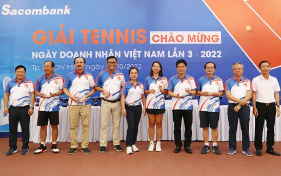 Sacombank tổ chức Giải tennis chào mừng ngày Doanh nhân Việt Nam năm 2022