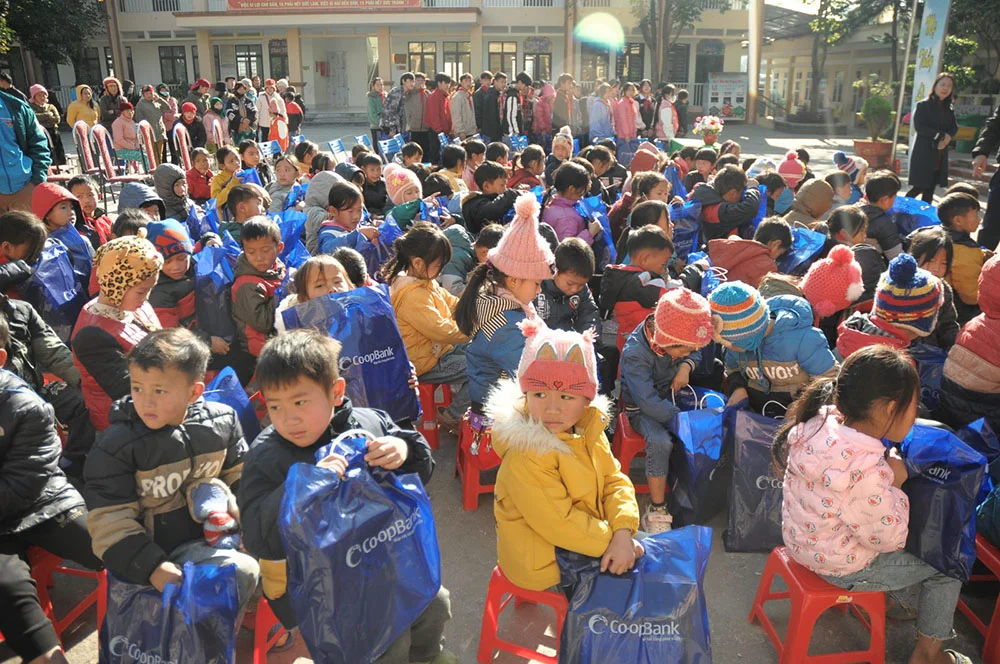 co opbank mang sac xuan len vung cao bien gioi3