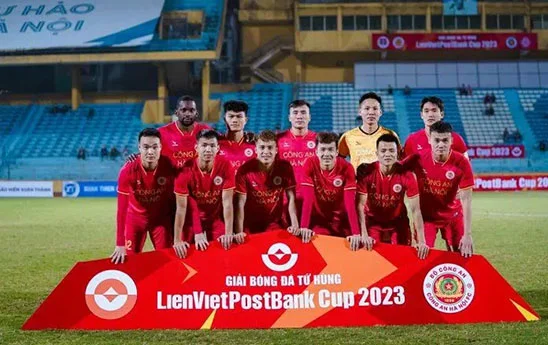 Khai mạc Giải bóng đá Tứ Hùng LienVietPostBank Cup 2023