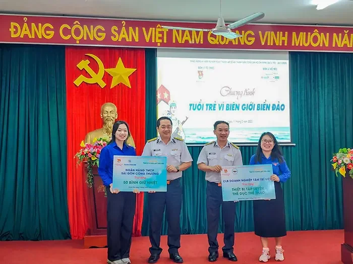 saigonbank tham gia chuong trinh tuoi tre vi bien gioi bien dao7