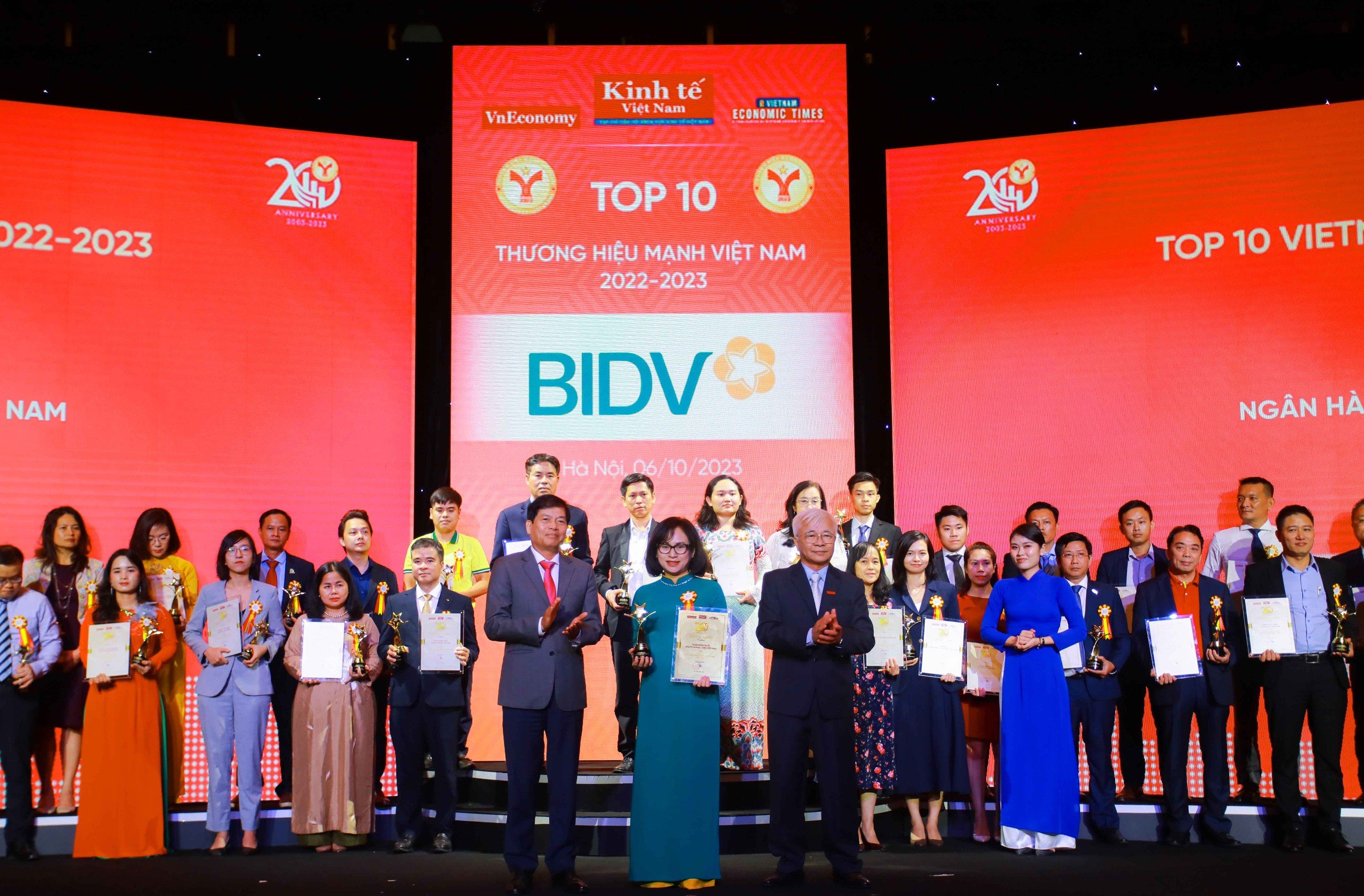 Ngân hàng BIDV "Top 10 thương hiệu mạnh Việt Nam"
