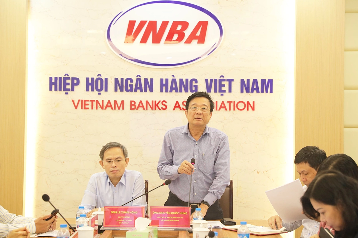 Phó Chủ tịch kiêm Tổng Thư ký Nguyễn Quốc Hùng phát biểu kết luận cuộc họp. Ảnh: Minh Ngọc