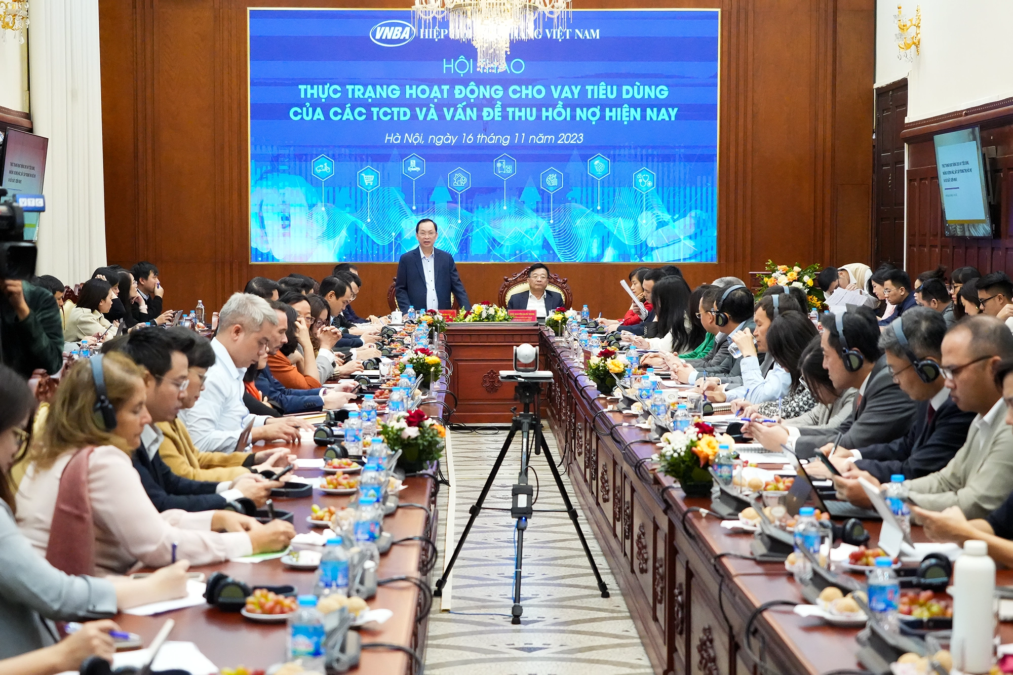 Toàn cảnh hội thảo Thực trạng hoạt động cho vay tiêu dùng của các tổ chức tín dụng (TCTD) và vấn đề thu hồi nợ hiện nay