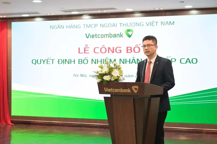 Ong Nam phát biểu