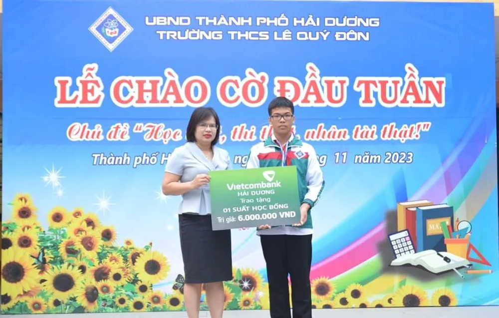 tặng học bổng Hải Dương