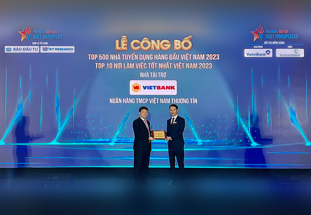 Vietbank nhận giải thưởng Top 100 Nhà tuyển dụng hàng đầu Việt Nam và Top 10 Nơi làm việc tốt nhất Việt Nam năm 2023