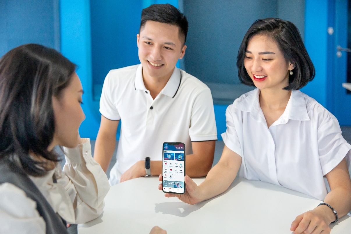 Với VietinBank iPay Mobile, người dùng dễ dàng trải nghiệm, tận hưởng cuộc sống một cách trọn vẹn (Ảnh: VietinBank).