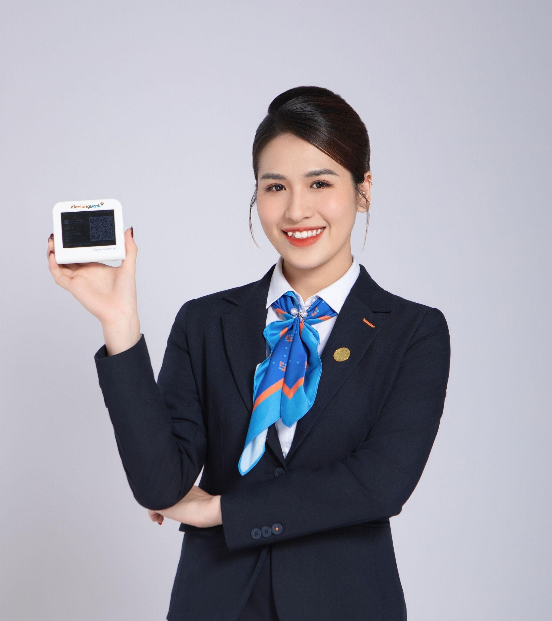 Nhiều hơn chức năng của một thiết bị tạo mã QR thông thường, Paybox của KienlongBank có thể thay chủ Shop quản lý, theo dõi cũng như cập nhật tức thời thanh toán tại cửa hàng