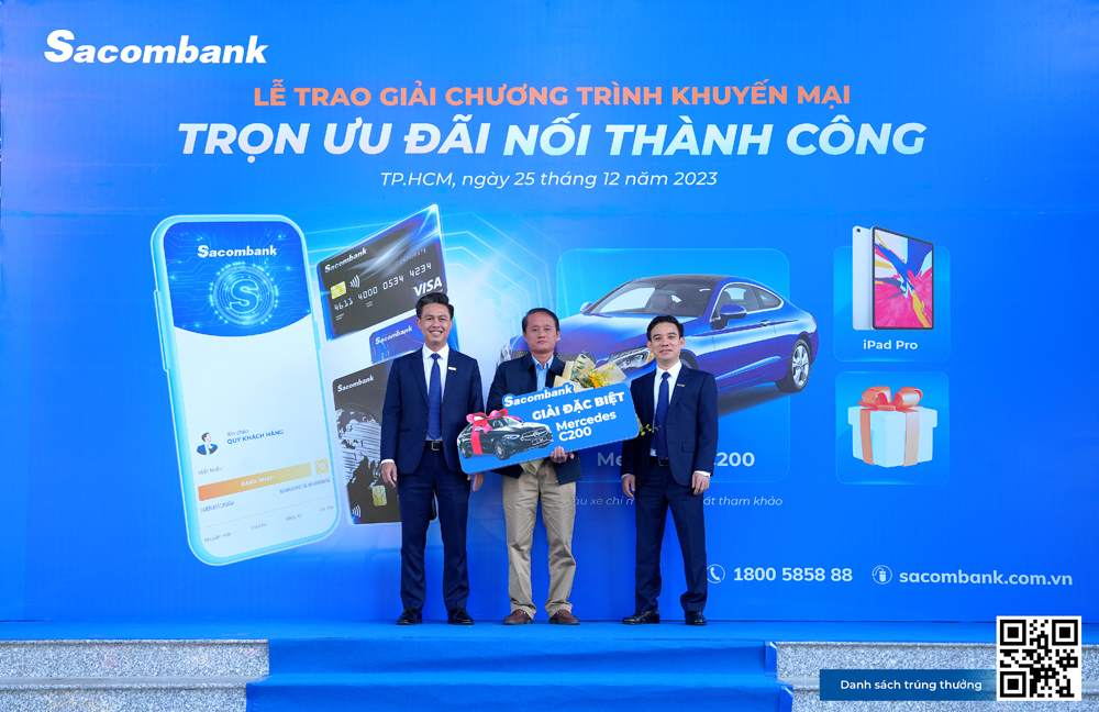 trao giải thưởng