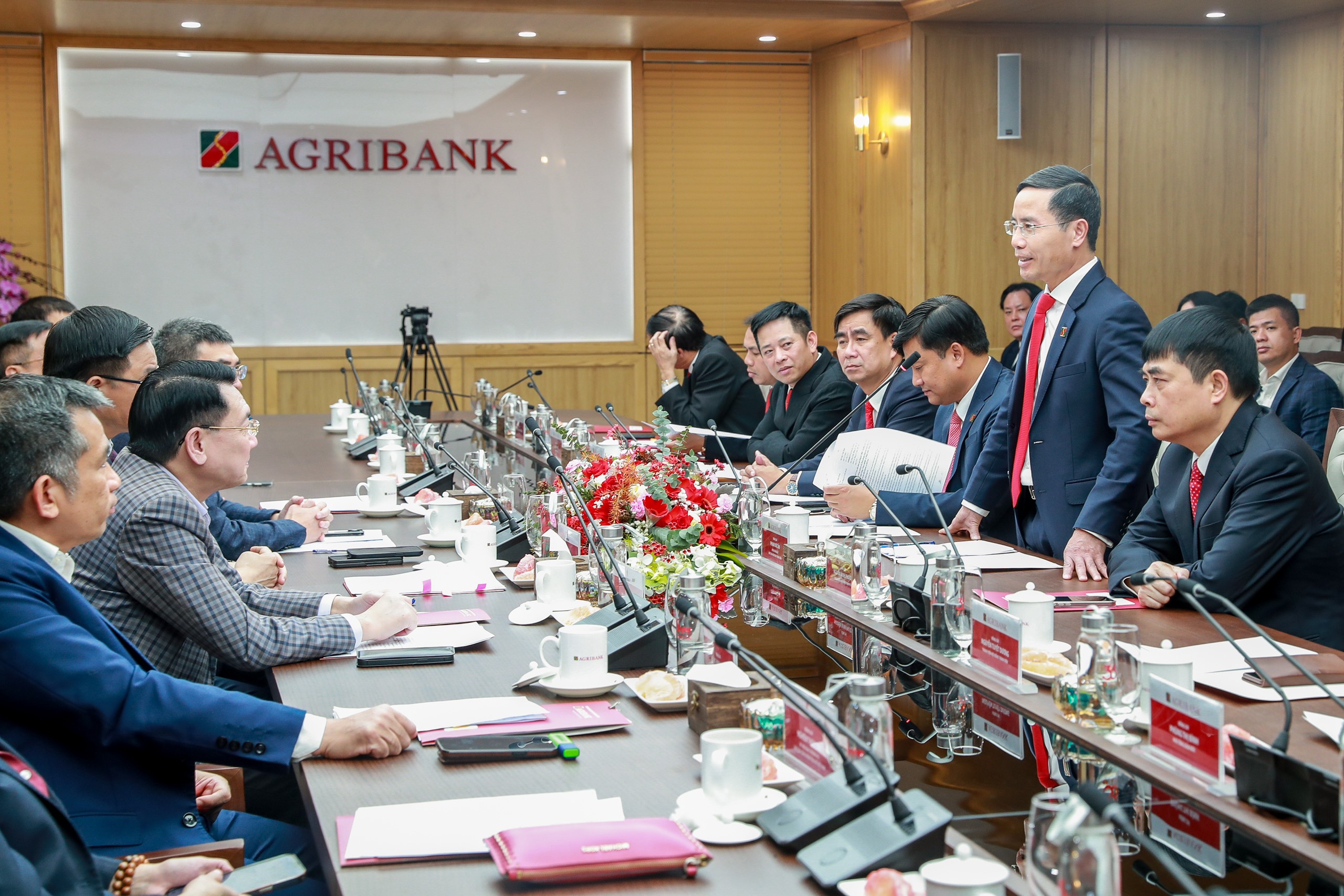 Đồng chí Phạm Đức Ấn - Chủ tịch HĐTV Agribank phát biểu tại Lễ ký kết thỏa thuận hợp tác toàn diện