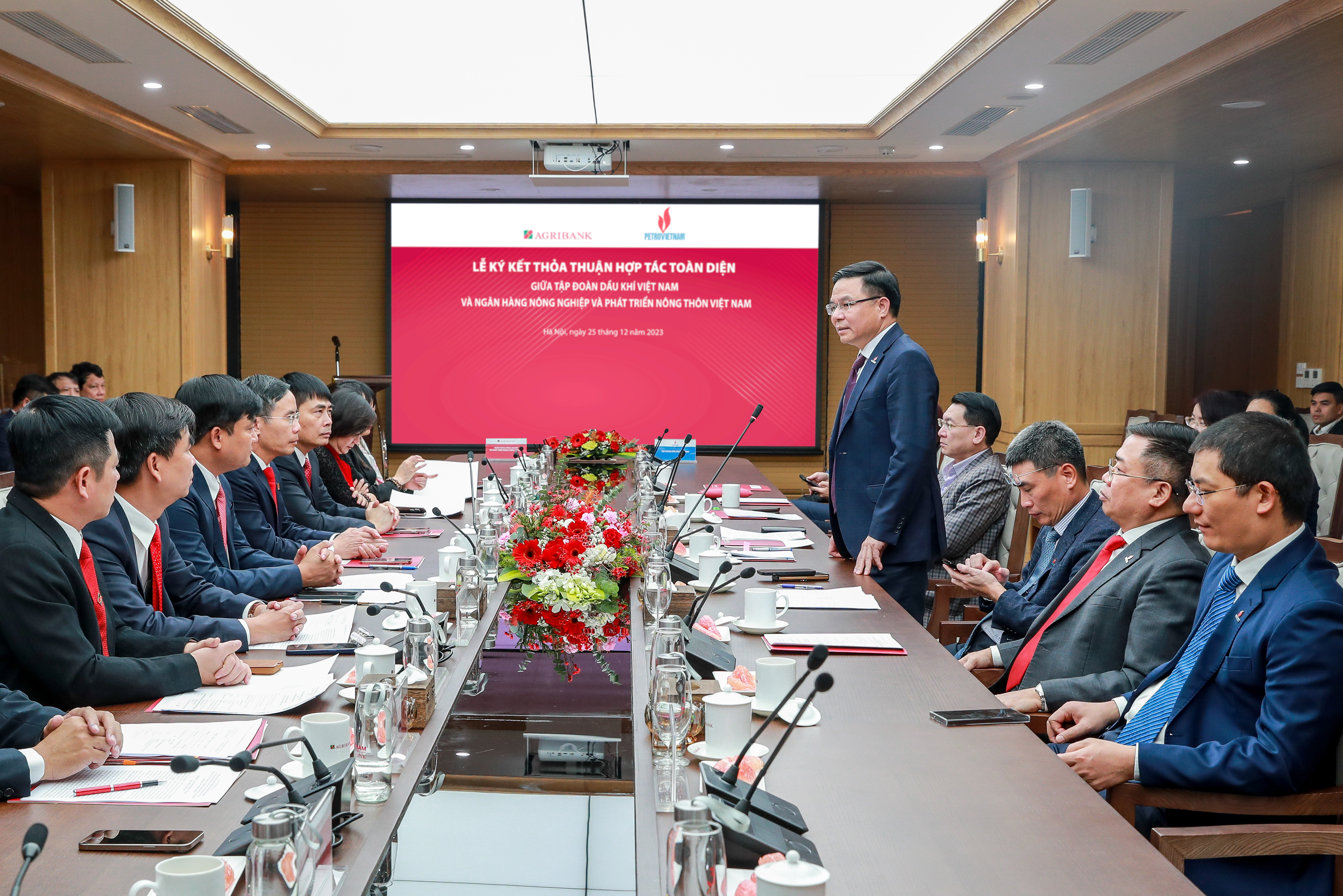 Đồng chí Lê Mạnh Hùng - Tổng Giám đốc PVN phát biểu tại Lễ ký kết thỏa thuận hợp tác toàn diện